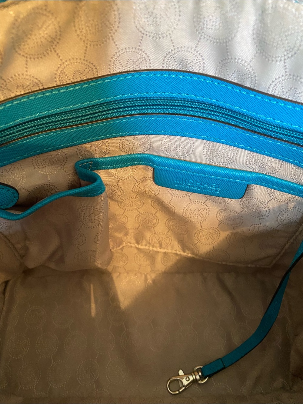 Michael Kors Jet Set Tote bag - Picture 9 of 12